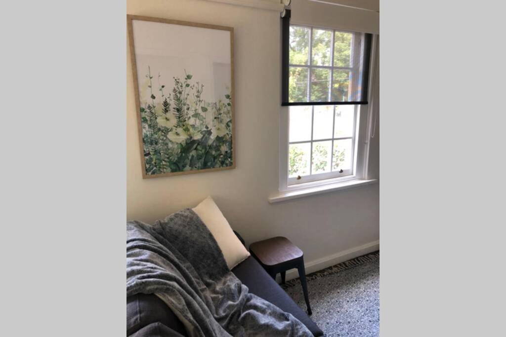 East Melbourne City Studio - Amazing Location & Sunny Charm Apartment Екстериор снимка